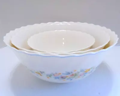 Arocpal France Victoria 3 Piece Nesting Serving Bowls • $32.95