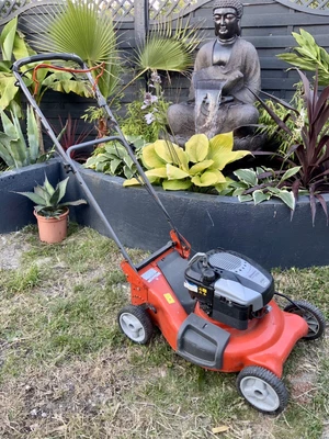 £150 • Buy Husqvarna Petrol Lawn Mower 53cm (LC153S) Self Propelled Eastbourne East Sussex