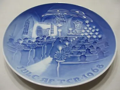 Bing & Grondahl B&G Copenhagen Jule After 1968 Plate Christmas In Church Denmark • $6.99