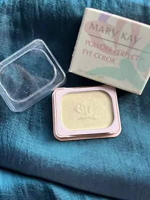 MARY KAY  Pineapple Freeze POWDER PERFECT EYE COLOR  3509 • $9.90