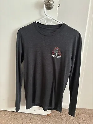 Mens Small Volcom Gray Skull Shirt Fire Graphic Long Sleeve • $12