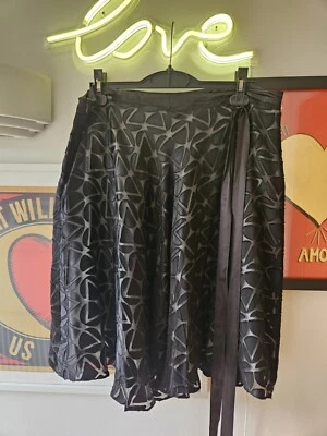 £10 • Buy Stunning Reiss Skirt Size 14