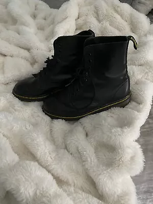 Doc Marten Air Wair Boots 7 Women’s Vintage Black High Too • $10.50