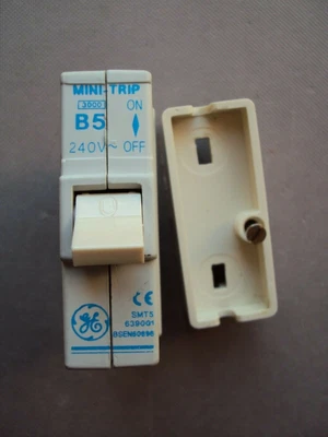 £12.95 • Buy Ge Mini Trip 5a B5 Plug Push In Mcb Type B 5 Amp Replace Wylex Fuse With Base