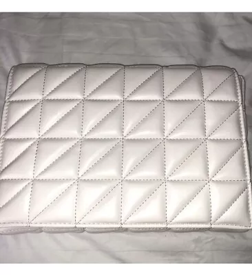 💯nwot Zara Maxi Padded Quilted Shoulder Clutch Bag❗️chunky Gold Chain White • $95