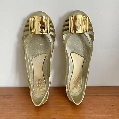 SALVATORE FERRAGAMO ~ Gold BUCKLE 'Bermuda' JELLY Sandals FLATS Size 6 ~ VGC • $150