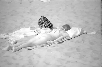 £17.81 • Buy 12 Original 35mm Negatives - Sunbathing Couples 1960s South Bay Beach Scenes