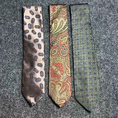 Lot Of 3 VAN HEUSEN 100% SILK Neck Ties - Made In The USA • $8.95