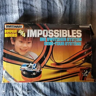 Matchbox Impossibles Stunt Track. • £10