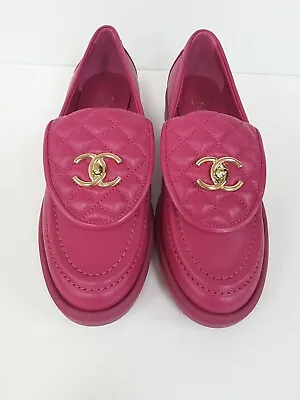 Chanel 23S G36646 Fuchsia Quilted Turn Lock CC Gold Logo Loafers 39 EUR Size • £1640.73