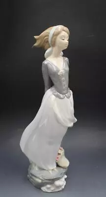 Lladro Sea Breeze Wind Blown Girl #4922g Porcelain Figurine Retired No Box • $165.75