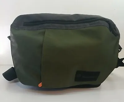 Manfrotto Street Large Messenger Bag For DSLR/CSC Camera Green Gray • $33.99