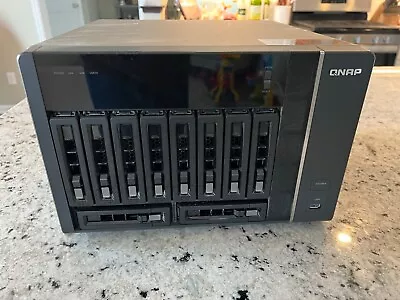 QNAP TVS-EC1080+ Xeon 32GB 10GBe Dual 128GB SSD's Read Cache! Great Condition • $775