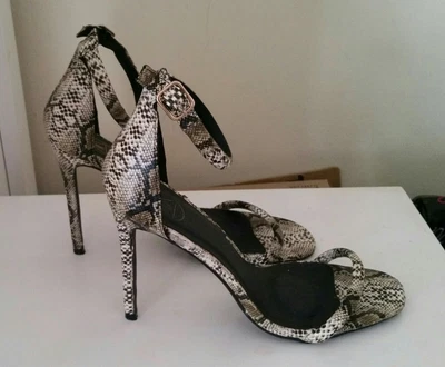 £5.95 • Buy Missguided Snakeskin Strappy Shoes, Size 6