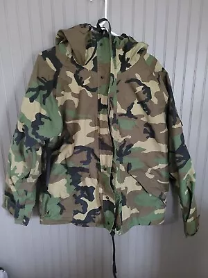 US Military Army Issued Cold Weather Camo Parka Med/X-Short SP0100-96-D-4002 • $65.95