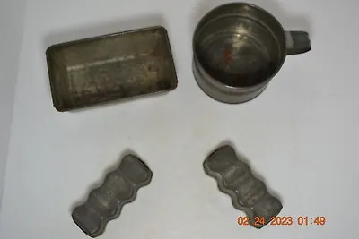 Vintage Country Farmhouse Tin Loaf Pan Measuring Cup And 2 Cornbread Molds • $7.50
