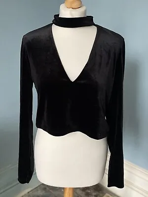 H&M Black Velvet Party Top Size Large 10-12 Cropped V Neck • £5