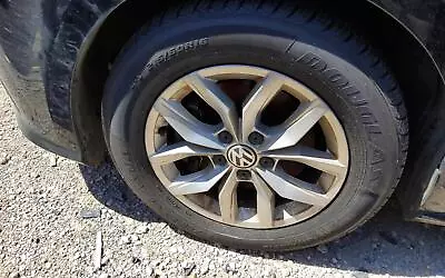 Used Wheel Fits: 2017 Volkswagen Passat 16x6-1/2 Alloy Grade A • $165