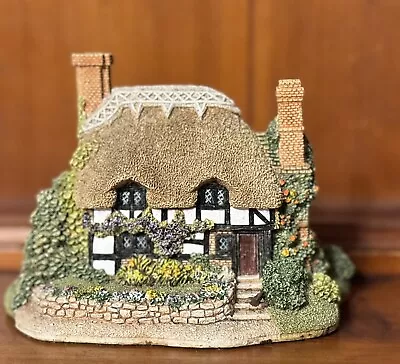 Lilliput Lane English Cottage Collection South East Marigold Meadow  • $20