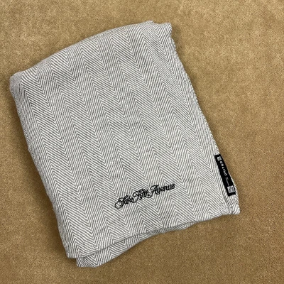 $42.25 • Buy Saks Fifth Avenue United Airlines Knit Travel Blanket Gray Herringbone 48 X 58