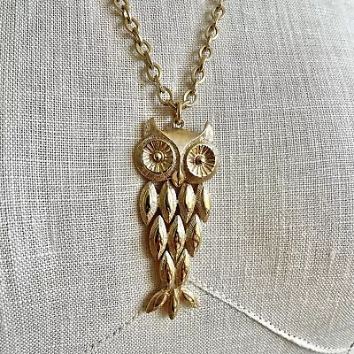 Vintage 1974 Avon Articulated Owl Pendant Necklace Gold Tone 25” • $19