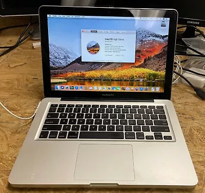 Apple MacBook Pro 13-inch March 2010 2.53GHz Intel Core 2 Duo (MB991LL/A) • $195