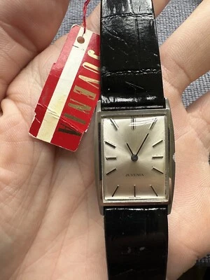 Montre Vintage Juvenia – Mécanique Manuelle – Cadran Bleu – Boîtier Acier – Années 1970 – Occasion Rétro