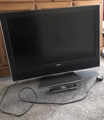 £9.99 • Buy Toshiba Tv 32wlt66 32” Hd Ready Digital Lcd Nicam 2 Scart Tv