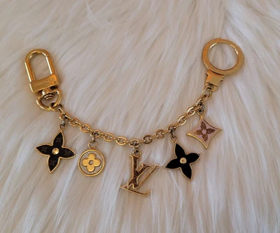 $370 • Buy Louis Vuitton Spring Street Key Charm