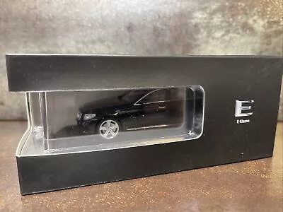 Kyosho 1:43 Mercedes E Class Saloon Dealer Model BLACK • £44.95