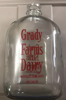 Old/Vintage GRADY Farms Dairy WATERLOO Iowa/IA Gallon Milk Bottle/Jug Loc#F6 • $14.99