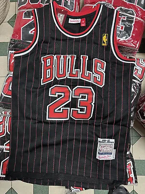 Michael Jordan #23 GOAT Chicago Bulls Mens Jersey Black Pinstripe Retro Classic • $26.99