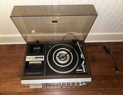 Zenith Vintage All-In-One Stereo Sound System-- #4140 Untested Sold As Is • $150