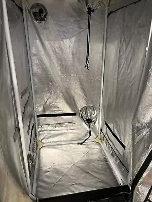 Giantex Indoor Grow Tent 24x24x48 • $20