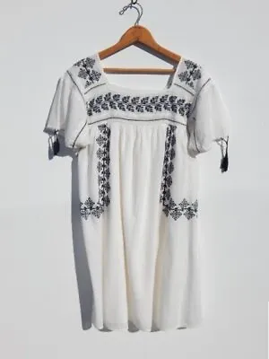 RALPH LAUREN ~ White Embroidered Mexican Peasant 70's Vintage Inspired Dress ~ L • $89