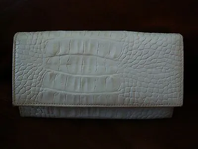 $40 • Buy Valentina  In Pell  White Crocodile Leather Checkbook/coins Wallet  Italy $125
