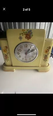 Vintage Sessions Mantle Clock • $50