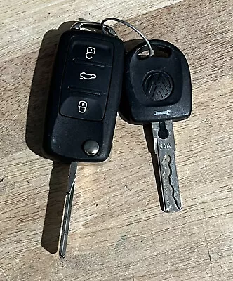 OEM 4 Button 2011-2016 Volkswagen VW Flip Key Remote - 5K0837 202 AK NBG010206T • $23.99