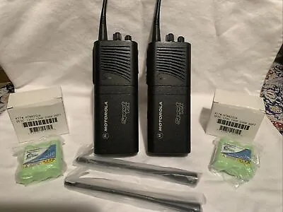 Motorola Sport 10X UHF GMRS Radios Talkabout Distance Handi-Com Hunting Prepper • $125
