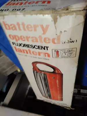Vintage Battery Operated Flourescent Lantern • $1