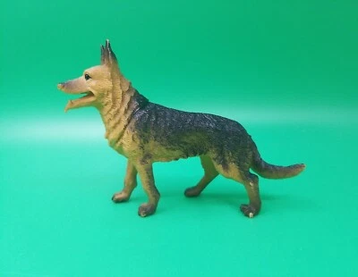$5.99 • Buy 2011 German Shepherd K9 Canine Police Dog Figure Toy Major Plastic 4.5  Figurine