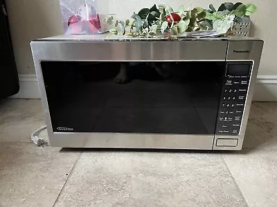 Panasonic NN-T945SF 2.2 Cu Ft 1250W Countertop Microwave Oven • $150