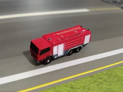 1/400 Airport GSE - Airport Fire Engine • $18.99