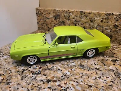 1/18 Ertl 1969 Camaro Z/28 Lime Green Diecast Model Car FreeShipp  • $32