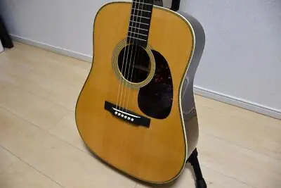 Acoustic Guitar C.F. Martin & Co HD-28V Natural  SN 1929962 • $6075