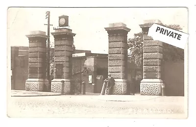 £19.84 • Buy RP Woolwich Arsenal Gates Middle Gates Plumstead Clocking In Clock Unusual Unusd