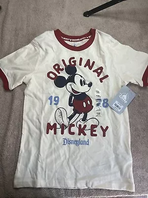 NWT Walt Disney World Vintage Mickey Mouse Large T-Shirt Color - Off White • $15.98