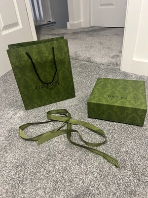 £10 • Buy Gucci Box Bag And Tie Bow Ribbon Packaging Empty