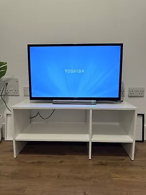 Toshiba 32 Inch 32L3863DB HD 1080p LCD Smart TV Netflix Freeview Play + Alexa • £100