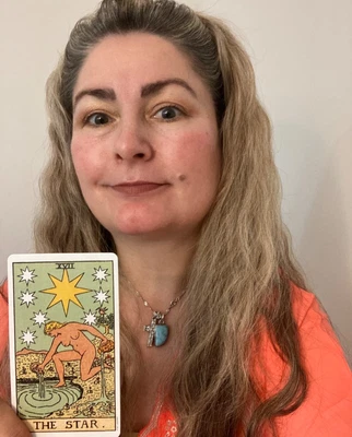 £25 • Buy Tarot Reading By FaceTime Or Phone On Love And Or Career For 20 Minutes 